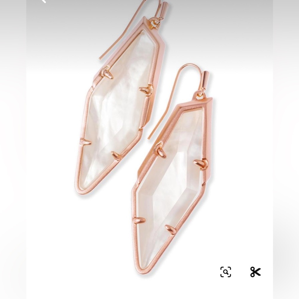 Kendra Scott Bexley Statement Earrings Rose Gold and mother of pearl like new